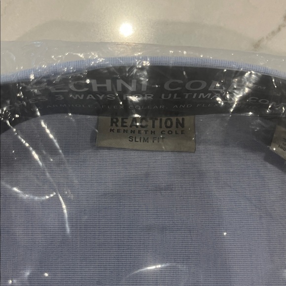 Kenneth Cole Reaction Men's Sky Blue Dress Shirt - Picture 2 of 4